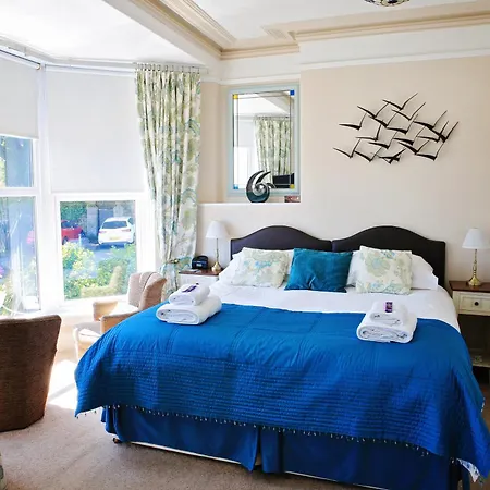 Blue Sky 4* St Ives